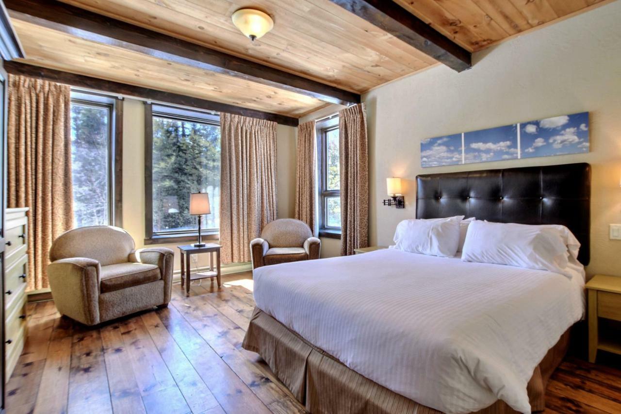 Les Condos Du Lac Taureau- Rooms & Condos Saint-Michel des Saints Luaran gambar