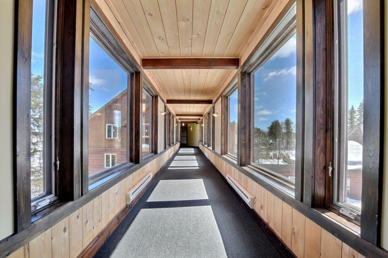 Les Condos Du Lac Taureau- Rooms & Condos Saint-Michel des Saints Luaran gambar