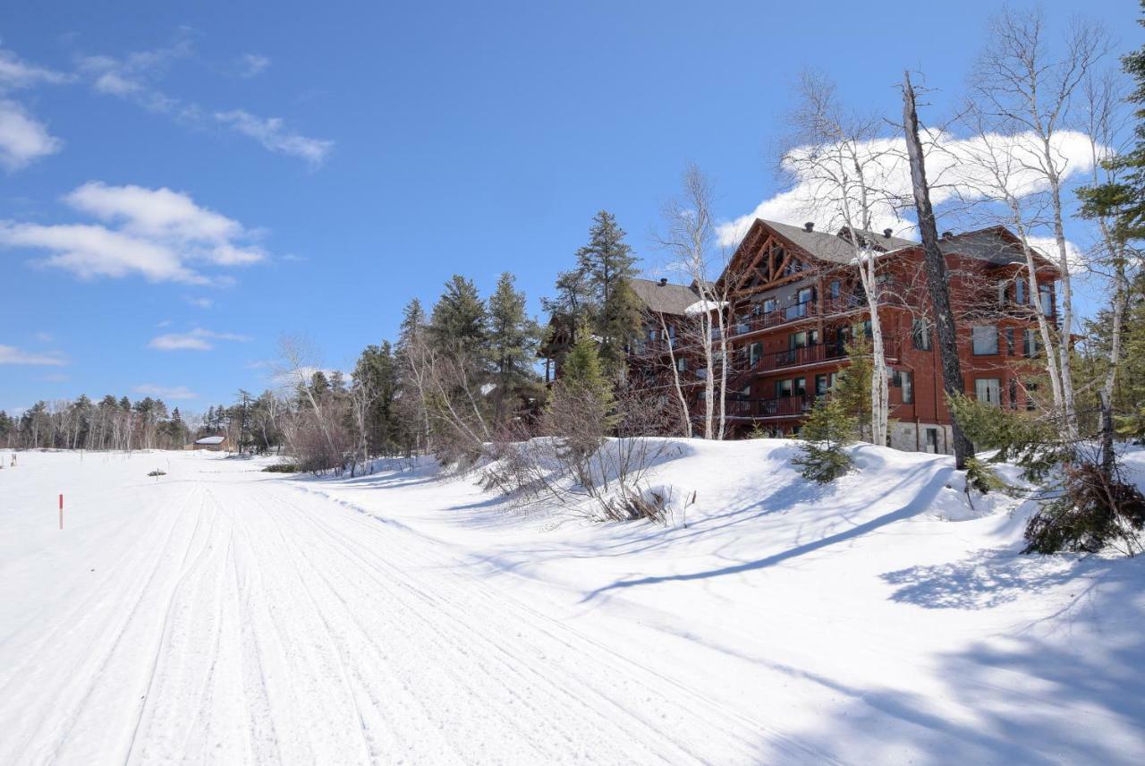 Les Condos Du Lac Taureau- Rooms & Condos Saint-Michel des Saints Luaran gambar
